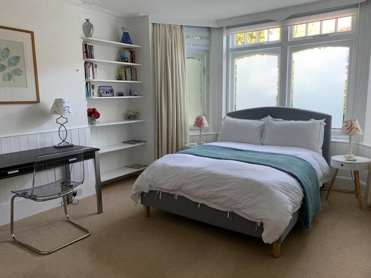 Spacious Comfortable Flat With Free Parking In East Finchley, Muswell Hill & Close To Alexandra Palace London Exteriör bild